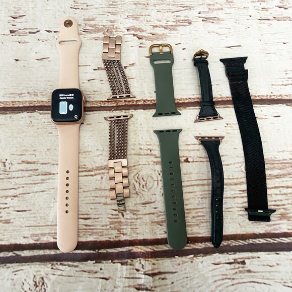 APPLE WATCH Series 4 with Cellular GPS Rose Gold 40MM - Picture 1 of 5